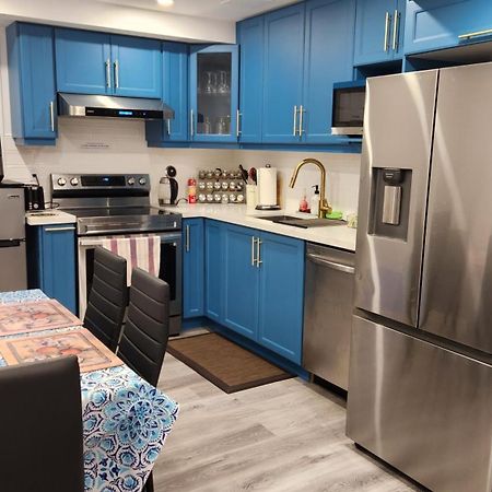 2 Bedrooms 2 Washrooms 2 Parking Spots Basement Apartment نيوماركت المظهر الخارجي الصورة