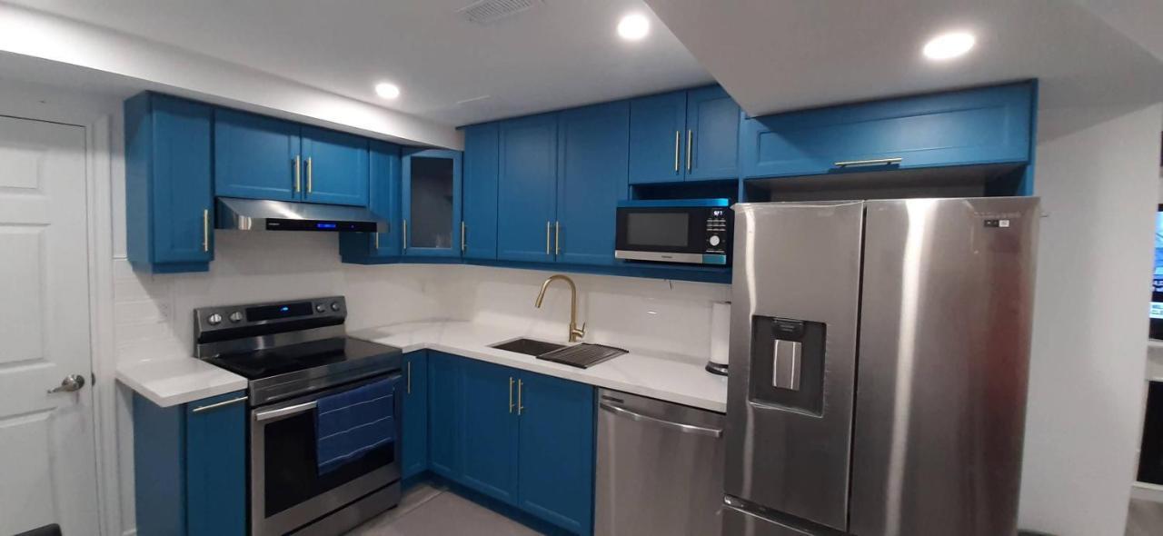 2 Bedrooms 2 Washrooms 2 Parking Spots Basement Apartment نيوماركت المظهر الخارجي الصورة